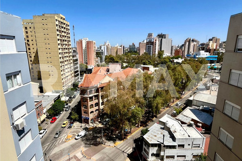 Dpto 2 Dorm. + Cochera Centro Nqn En Venta!