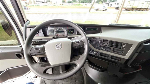 Imagem 10 de 12 de Caminhao Volvo Fh 540 2019/2020