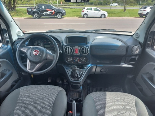 Imagem 10 de 12 de Fiat Doblo 1.8 Mpi Essence 7l 16v Flex 4p Manual
