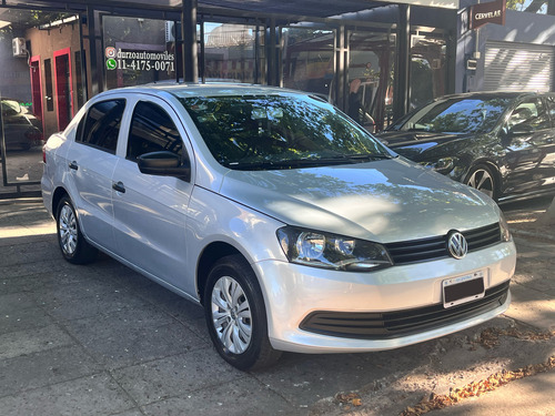 Volkswagen Voyage 1.6 Comfortline 101cv