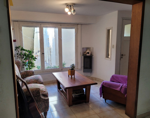 Venta Ph 4 Ambientes Con 2 Patios. Sin Expensas. Zona Pompeya