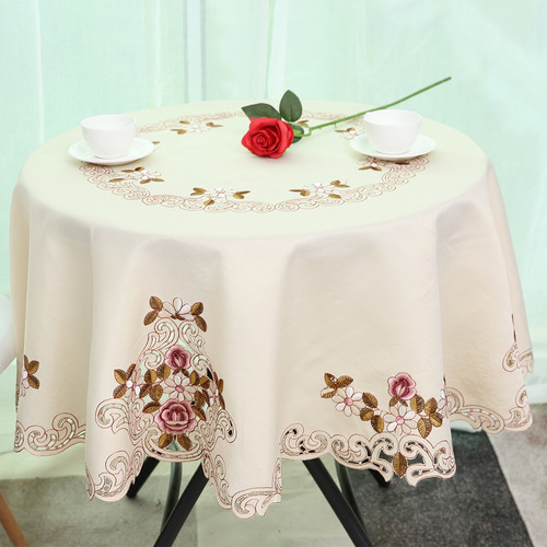 Mantel De Comedor Redondo Con Flores Rojas Bordadas