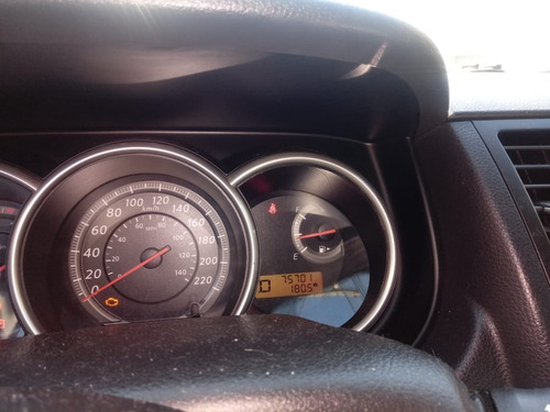 Imagem 5 de 8 de Nissan Tiida Sl 1.8 Automatico Flex