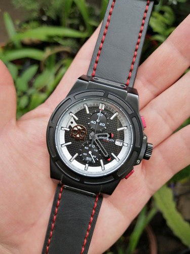 Reloj Hydrogen Calavera Skull Bulova Gc Invicta Nautica Momo Negro Negro (Usado)