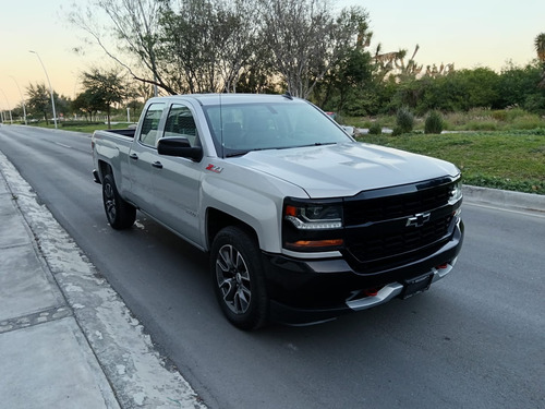 Chevrolet Silverado 5.4 2500 Cab Ext Ls V8 4x2 At