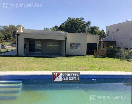 Casa En Venta - Santa Guadalupe, Pilar Del Este