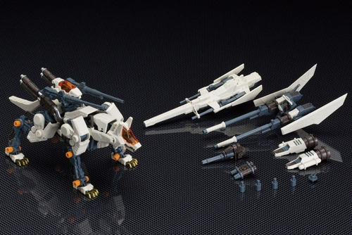 Kotobukiya 1/72 Zoids Rhi-3 Command Wolf Repackage Armable