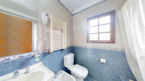 Complejo De Duplex Con Pileta Climatizada