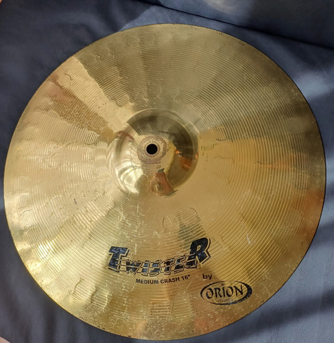 Plato Bateria Medium Crash, Orion Twister 16 Dorado (Usado)