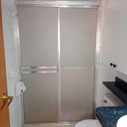 Apartamento, Con Excelente Vista, Ubicado En Santa Fe Norte, 2 Habitaciones, 1 Estudio, 2 Banos Completocerca De Centro Comercial Y Medico, Asi Como Tambien De Colegios Y Areas Verdes Vi Mls #24-4375