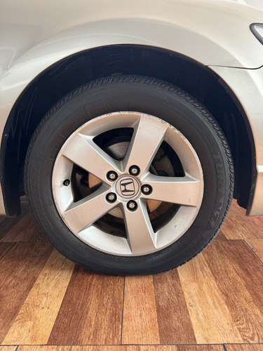 Honda Civic 1.8 Lxs Mt