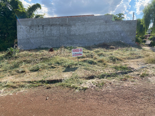 Terreno De Esquina Com 360 Metros Em Tatuí, No Residencial Astória.