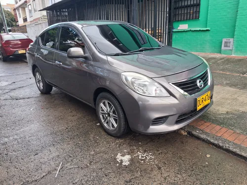 Nissan Versa 1.6 Advance