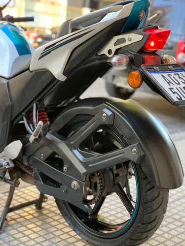 Imagen 3 de 7 de Yamaha Fz Fi 2.0
