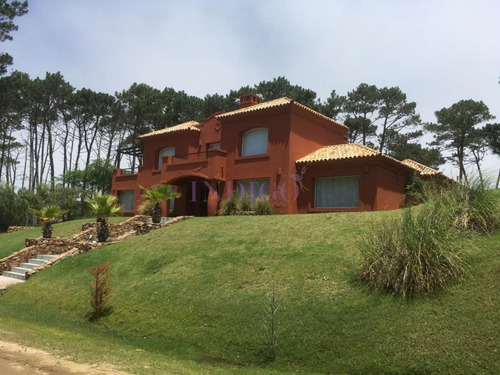 Imagen 3 de 30 de Laguna Blanca, Casa En Alquiler.