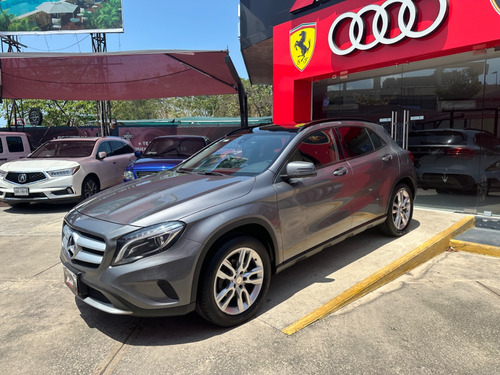 Mercedes-Benz Clase GLA 1.6 180 Cgi Mt