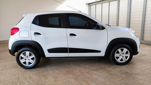 Imagem 7 de 10 de Renault Kwid 2021 1.0 12v Zen Sce 5p