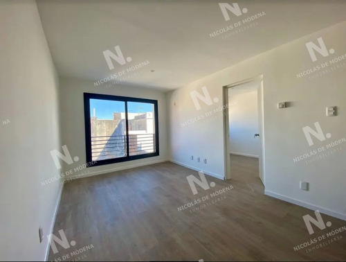 Imagen 3 de 7 de Edificio Marav En Ciudad Vieja, Apartamento De 1 Dormitorio Ideal Para Vivienda U Oficina - Montevideo Ciudad Vieja