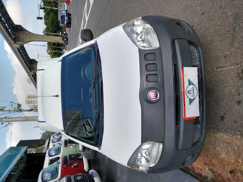 Imagem 9 de 14 de Fiat Fiorino 2015 1.4 Mpi Furgão 8v Flex 2p Manual