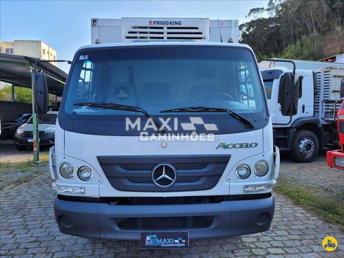 Imagem 2 de 12 de Mercedes Benz Acello 815 2015