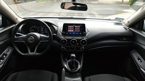 Nissan Sentra 2.0 Advance Mt