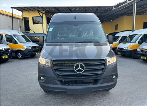 Van Mercedes Sprinter 517 Big 2025 Executiva 21 Lugares 0km
