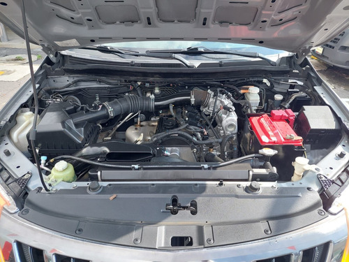 Imagen 7 de 13 de Mitsubishi L200 2018 2.4 Cabina Doble 4x2 Mt