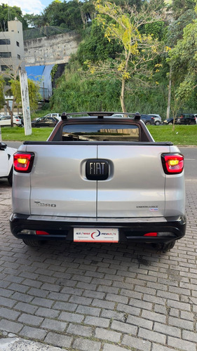 Fiat Toro 1.8 Endurance 16v Flex 4x2 Aut. 4p