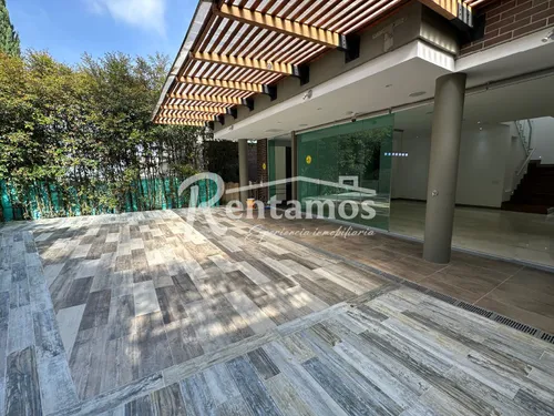 Casa En Arriendo En La Calleja. Cod A775894