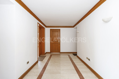 Departamento En Las Torcazas, A Pasos De Plaza Estambul