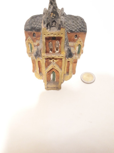 Iglesia De Lujan En Miniatura De Ceramica Terracota (Usado)