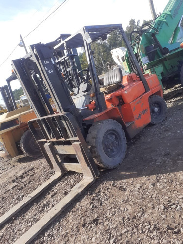 Autoelevador Diesel Nissan Fd40 De 4tn Envios Al Pais