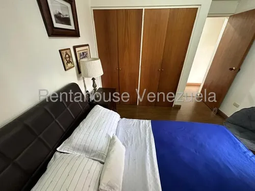 Venta De Penthouse Los Samanes