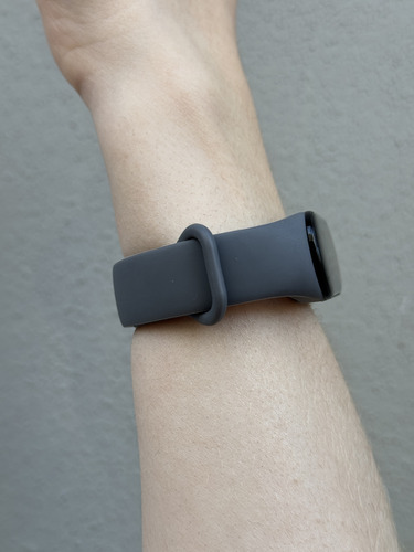 Malla Siliconada Para Xiaomi Mi Band 5 / 6 / 7 Smartwatch Gris Oscuro