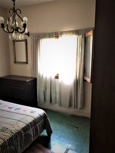 Venta Casa 4 Amb Parq, Pil Y Loc. Com Bella Vista!