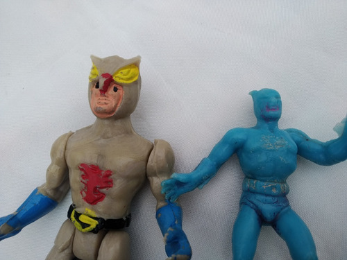 2 Figuras Bootleg Plastico