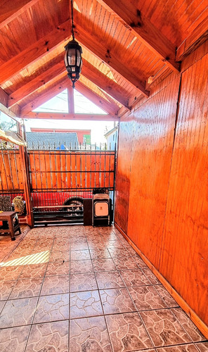 Acogedora Casa 3d-1b Luis Matte Larrain / Nonato Coo