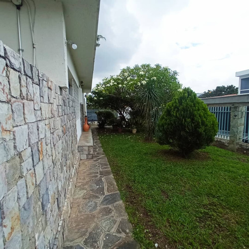Imagen 18 de 20 de Se Vende Casa 677m2 Prados Del Este