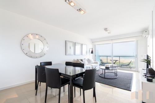 Imagen 1 de 28 de Apartamento De Tres Dormitorios En Suite En Alquiler Con Vista El Mar En Primera Línea Playa Brava