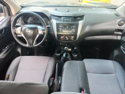 Nissan NP300 Frontier 2.5 Cd 4X4 Se Mt 4P