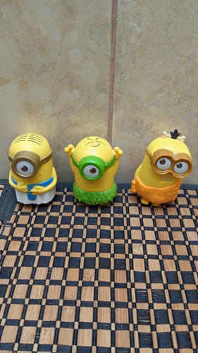 Imagen 2 de 10 de Lote Completo De 26 Figuras De Los Minions Excelente Estado