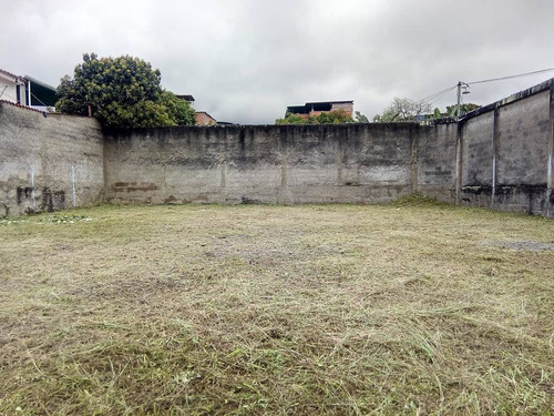 Imagen 5 de 7 de Terreno Util Para Taller Mecanico, Estacionamiento, Deposito De Materiales O Para Construir Una Vivienda