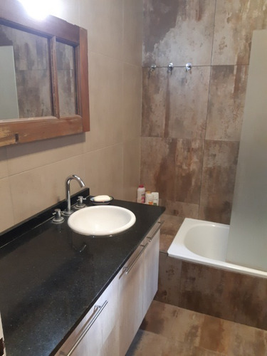 Imagen 9 de 10 de Casa Ph En Venta En Villa Udaondo