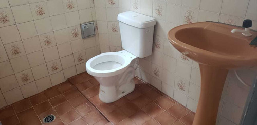 Imagem 11 de 12 de Casa 4 Cômodos Vila Souza