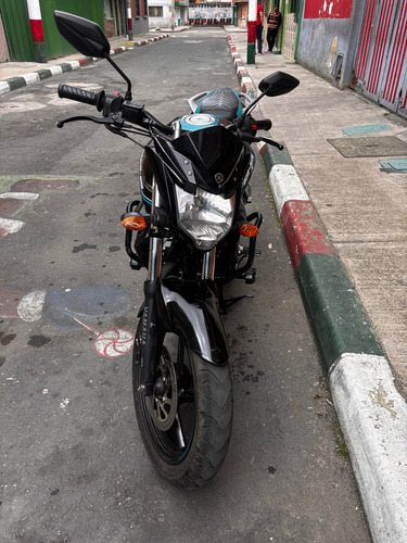 Moto Yamaha Fz 150 , Único Dueño Con Papeles Al Día