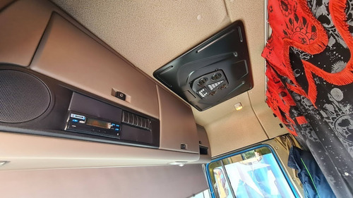 Imagem 11 de 12 de Daf 510 6x4 2018