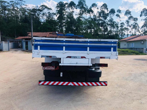 Imagem 2 de 3 de Mercedes Bens 1620