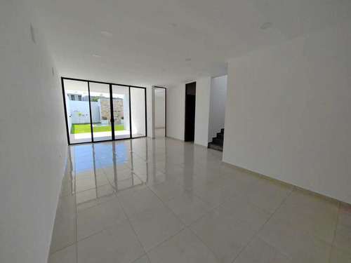 Casa En Venta En Privada Las Margaritas