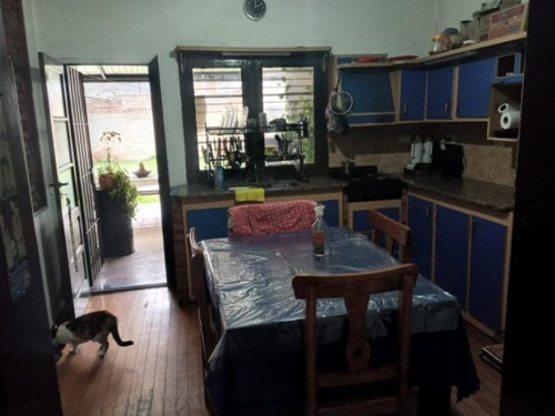 Imagen 17 de 25 de Casa Tipo Chalet En Dos Plantas Apta Para Dos Familias