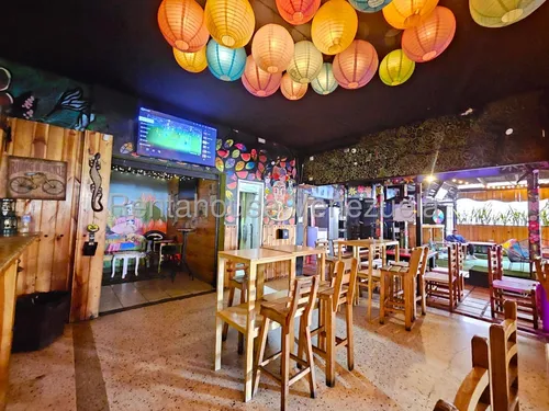 Maria E. Vende Negociable!! Excelente Inversión !!! Negocios De Alimentos Y Bebidas Totalmente Activo Y Operativo, Con Los Equipos Necesarios Para Continuar Facturando!!! En Zona Este, Lara#25-21649*